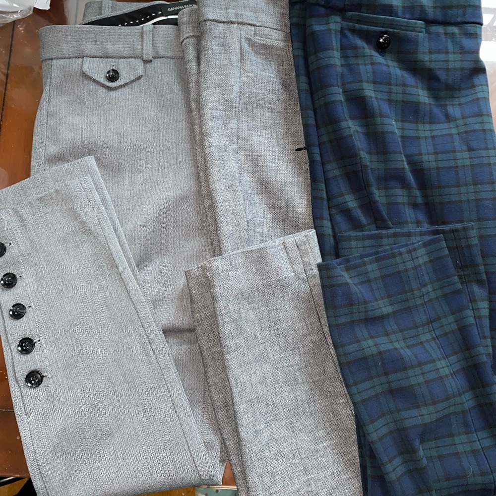 Banana Republic Pants size 4 in good condition.